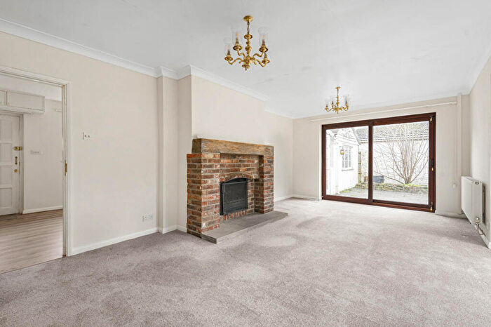 3 Bedroom Bungalow For Sale In Brightwell Street, Brightwell Cum Sotwell, OX10