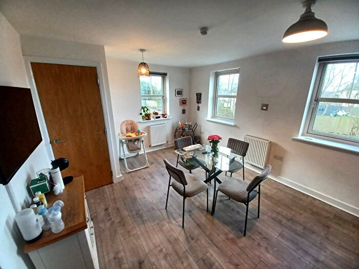 1 Bedroom Detached House To Rent In Manesty Grove, Leeds, West Yorkshire, Uk, LS14