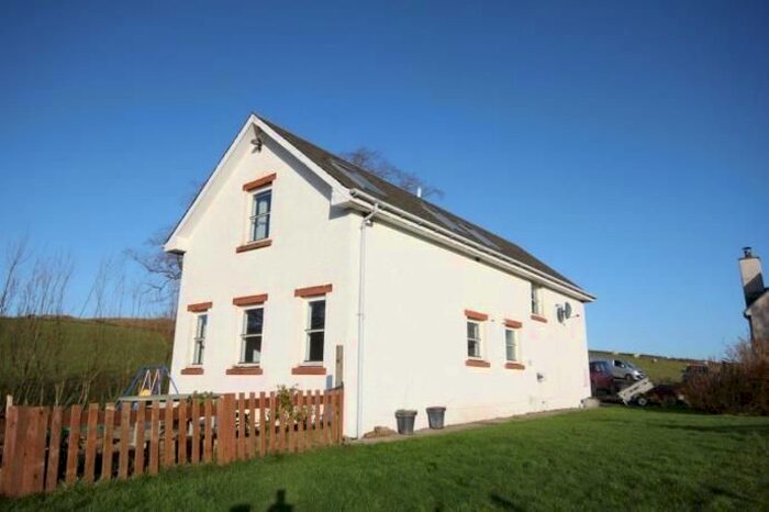 3 Bedroom Detached House To Rent In Stronend, Balfron, Glasgow, G63