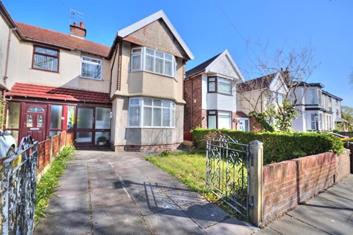 3 Bedroom Semi-Detached House For Sale In Stanley Park, Liverpool, L21