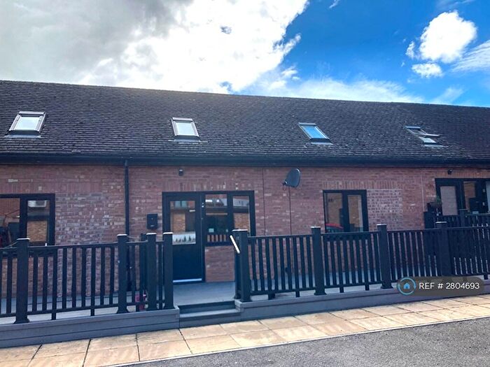 1 Bedroom Bungalow To Rent In Cathedral View Apartments, Wells, BA5