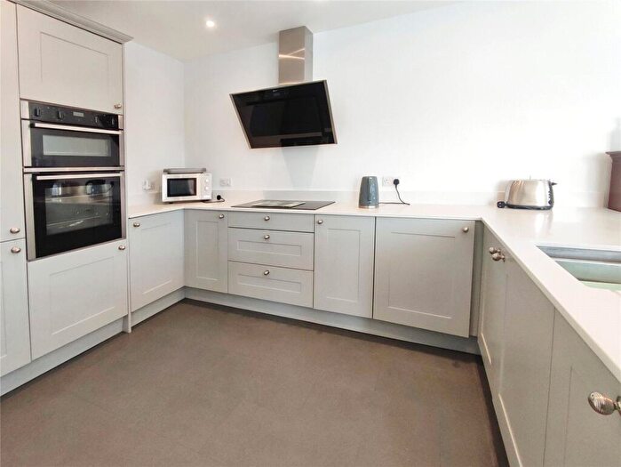 2 Bedroom Apartment For Sale In Woodlands Avenue, Rustington, Littlehampton, BN16