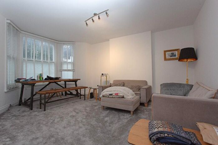 1 Bedroom Flat For Sale In Farringdon Road, London, EC1R