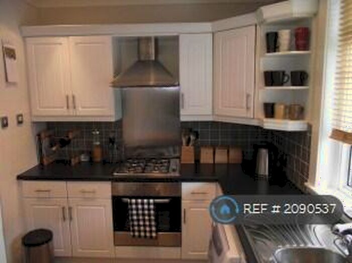 2 Bedroom Flat To Rent In Brightons, Falkirk, FK2