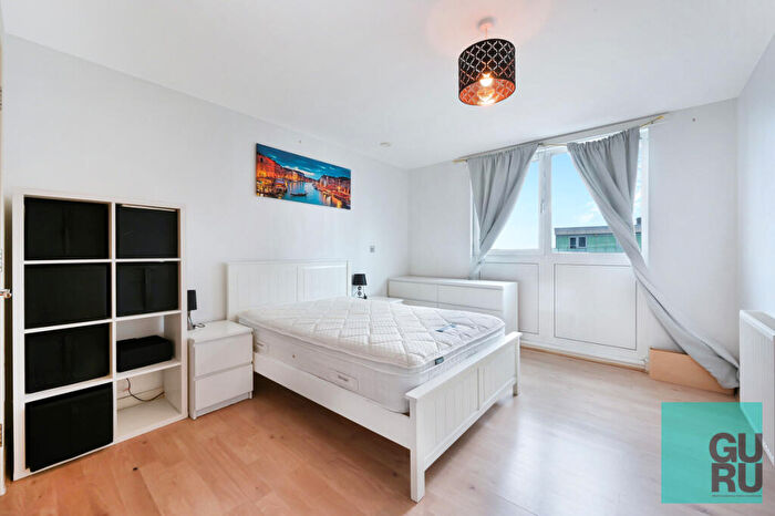 1 Bedroom Apartment For Sale In Apollo Court, London, E15
