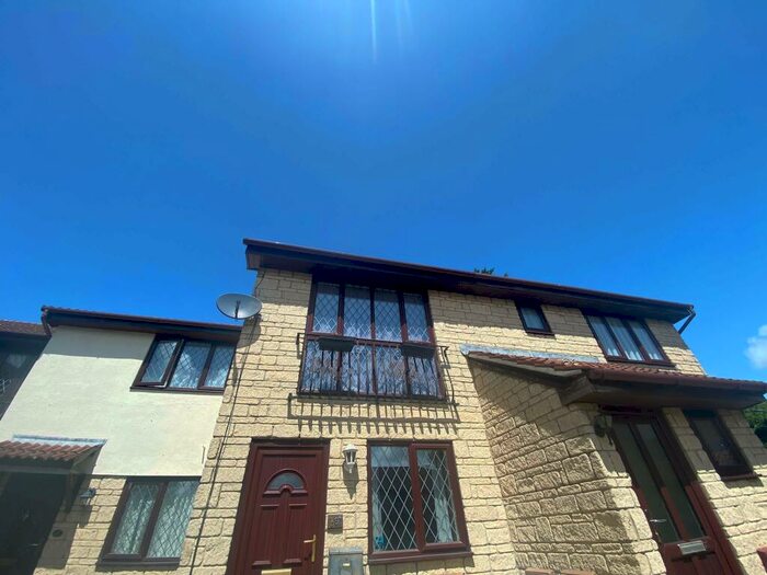 1 Bedroom Flat To Rent In Paddocks Close, Bradley Stoke, Bristol, BS32