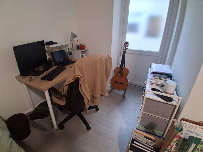 2 Bedroom Maisonette To Rent In King Street, Southport, PR8