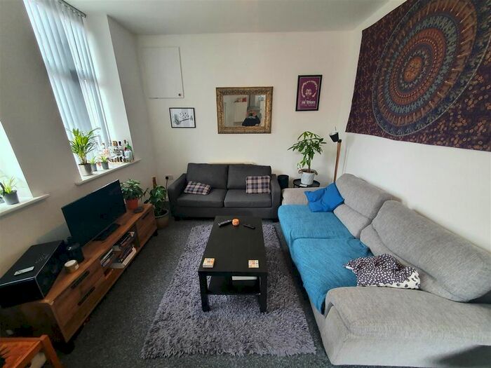 2 Bedroom Flat To Rent In Moira Street, Adamsdown, Cardiff, CF24