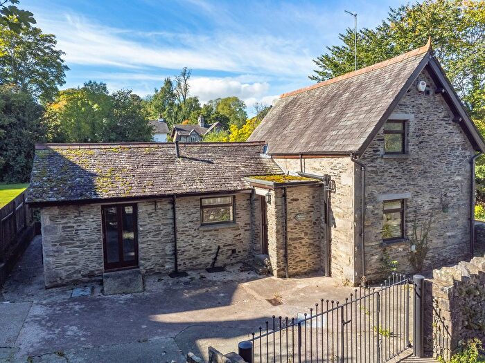 2 Bedroom Detached House For Sale In Burneside, Kendal, LA9