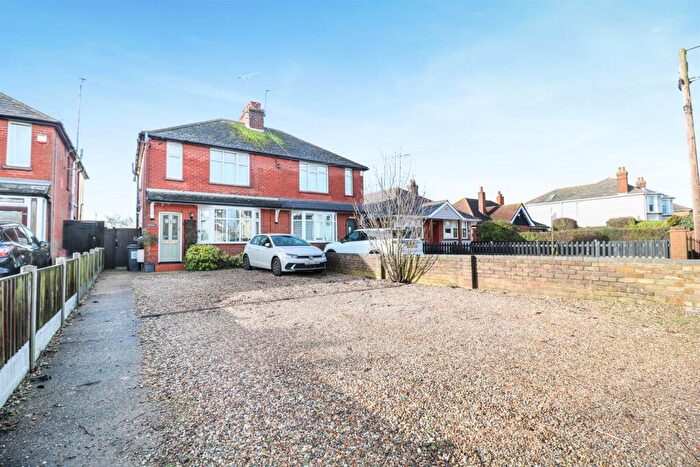 3 Bedroom Semi Detached House For Sale In Maldon Road, Hatfield Peverel, Chelmsford, CM3