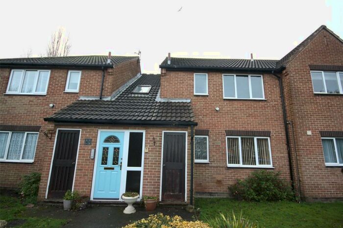 1 Bedroom Flat To Rent In North Ella Drive, North Road, Hull, East Yorkshire, HU4