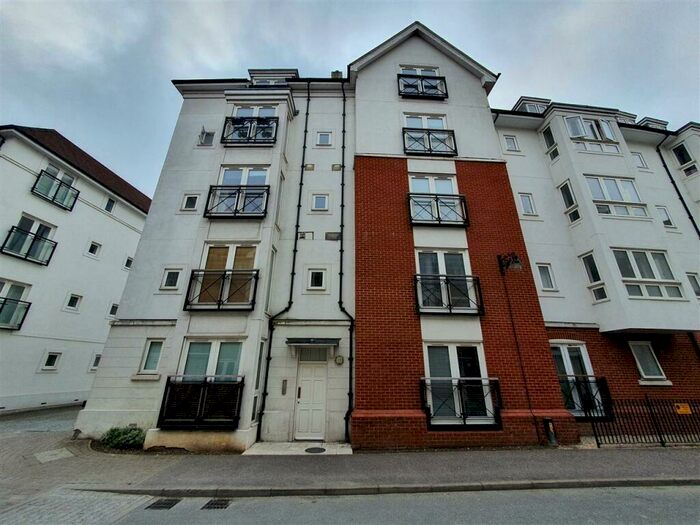 2 Bedroom Apartment To Rent In Creine Mill Lane North, Canterbury, CT1