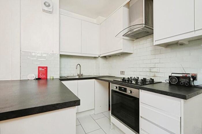 2 Bedroom Apartment To Rent In Calthorpe Road, Banbury, OX16