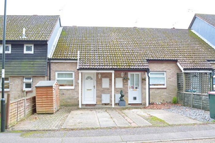 1 Bedroom Terraced House To Rent In Osney Close, Southgate, RH11