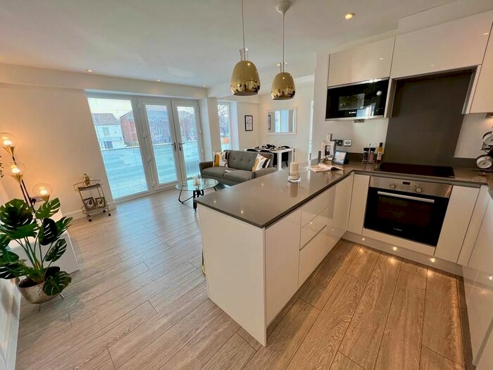 2 Bedroom Flat To Rent In Sovereign House, Queensway, Stockport, Cheshire, SK12