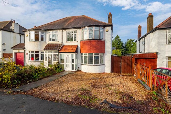 4 Bedroom Semi-Detached House To Rent In Alberta Avenue, Cheam, Sutton, SM1