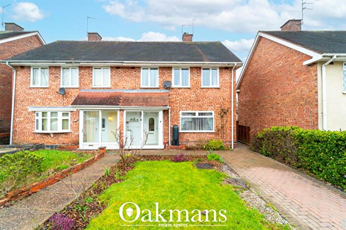 3 Bedroom Semi Detached House For Sale In Wedgewood Road, Quinton, Birmingham, West Midlands, B32
