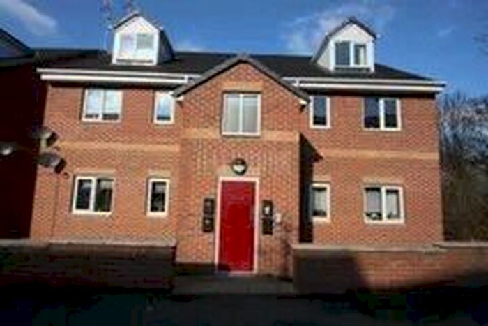 3 Bedroom Flat To Rent In Canterbury Road, Sheffield, S8