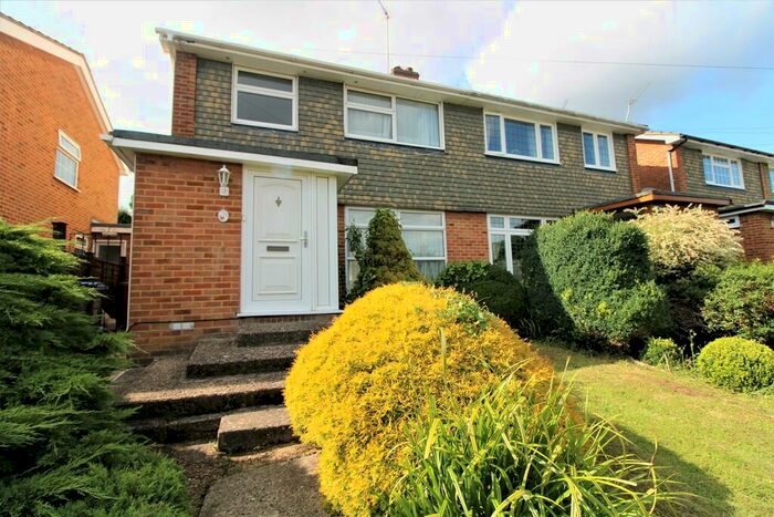 3 Bedroom Semi-Detached House To Rent In Colesdale, Cuffley, EN6