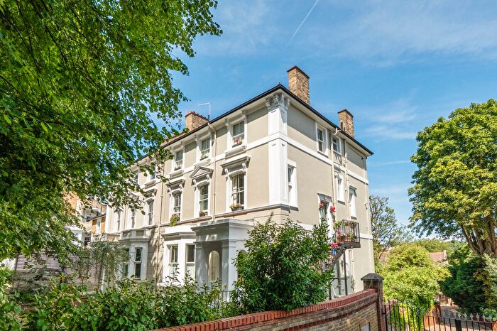 2 Bedroom Flat For Sale In Westwood Hill, London, SE26