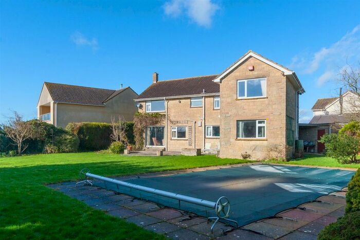 4 Bedroom Detached House For Sale In Callows Cross, Brinkworth, Chippenham, SN15