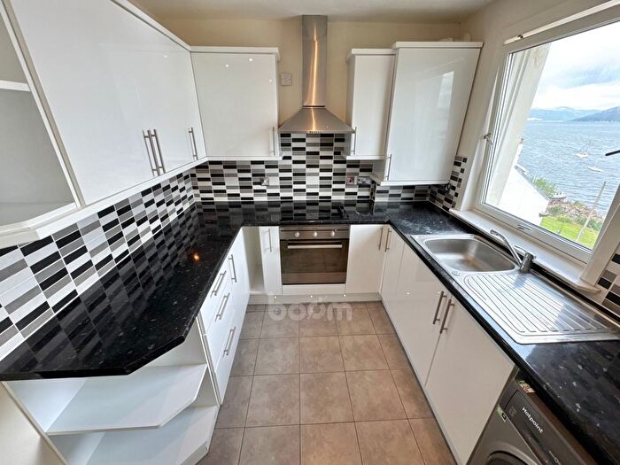 3 Bedroom Flat For Sale In Victoria Road, Gourock, PA19