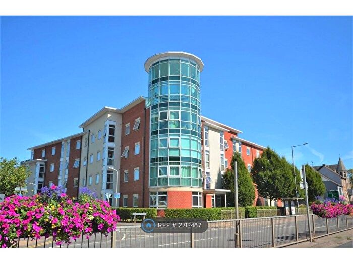 2 Bedroom Flat To Rent In Kerr Place, Aylesbury, HP21