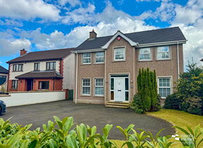 5 Bedroom Detached House For Sale In Mill Road, Ballyclare, BT39