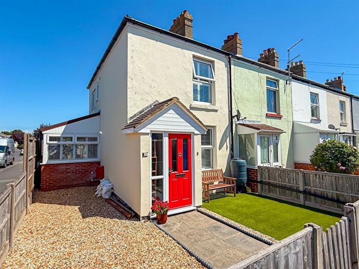 2 Bedroom End Terrace House For Sale In Wootton Road, Lee-On-The-Solent, PO13
