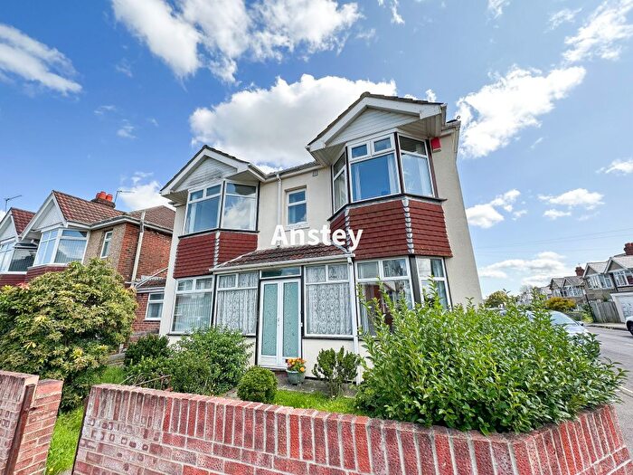 8 Bedroom Detached House To Rent In Upper Shaftesbury Avenue, Southampton, SO17