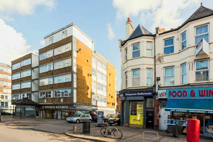 2 Bedroom Maisonette To Rent In High Road London, N12