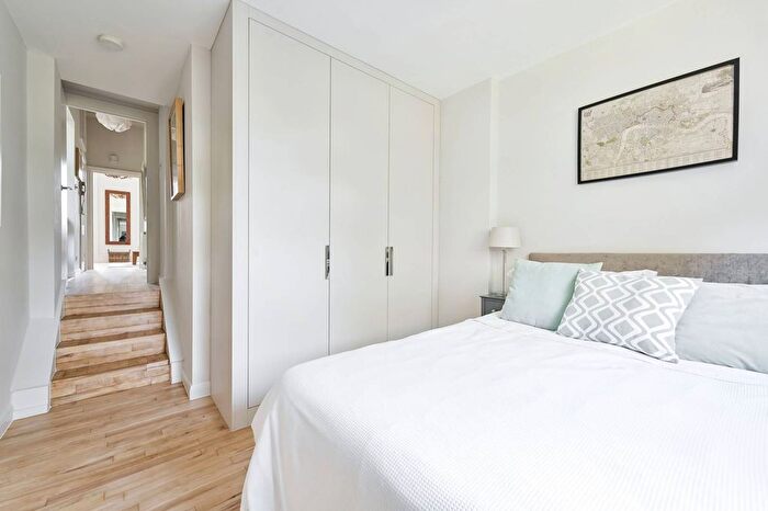 1 Bedroom Flat For Sale In Finborough Road, Chelsea, London, SW10