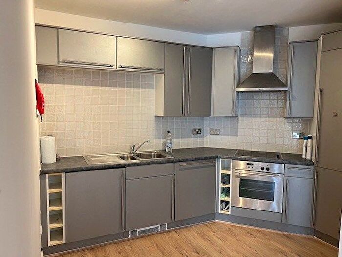 1 Bedroom Flat To Rent In Dray Court, CF10