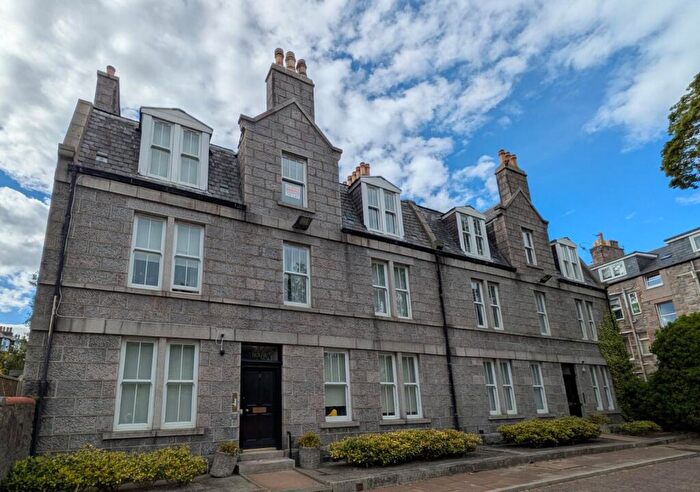 2 Bedroom Flat To Rent In Grosvenor Terrace, Aberdeen, AB25