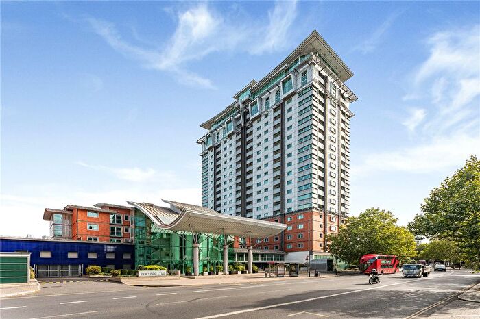 2 Bedroom Flat For Sale In Westminster Bridge Road, London, SE1