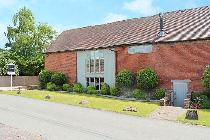 4 Bedroom Barn Conversion For Sale In Pig Trot Lane, Tanworth-In-Arden, B94