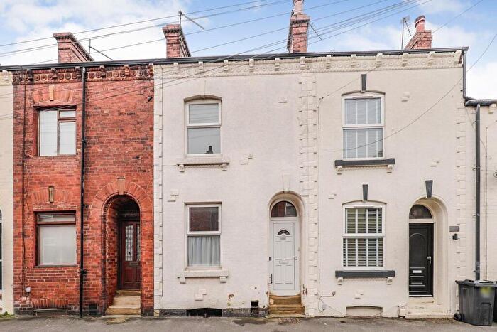 3 Bedroom House For Sale In Chatsworth Road, Harrogate, HG1