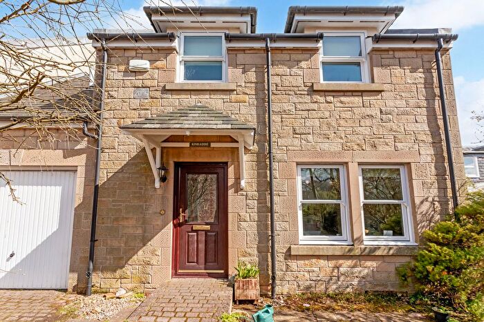 3 Bedroom Villa For Sale In Kinraddie, Main St, West Linton, EH46