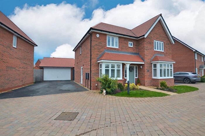 5 Bedroom Detached House For Sale In Bluebell Road, Holmes Chapel, Crewe, CW4