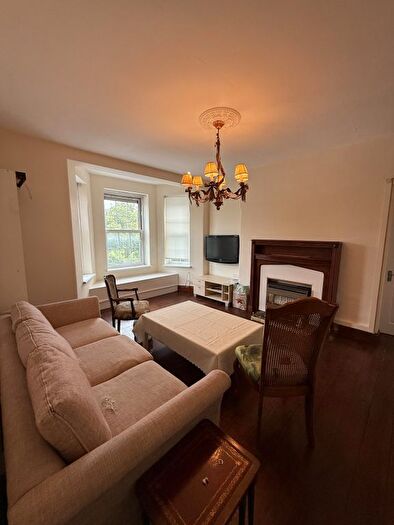 2 Bedroom Flat To Rent In Kennington Park Road, SE11