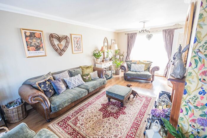 3 Bedroom Terraced House For Sale In Claudian Way, Grays, RM16