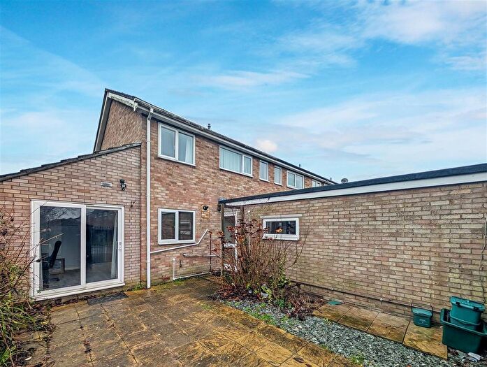 5 Bedroom Semi Detached House To Rent In Broome Grove, Wivenhoe, Colchester, CO7