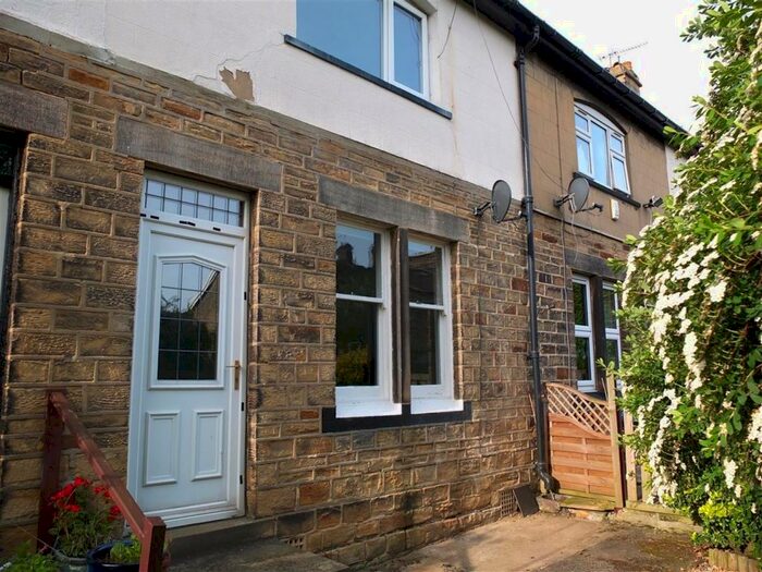 2 Bedroom Terraced House To Rent In Gladstone Road, Rawdon, Leeds, LS19