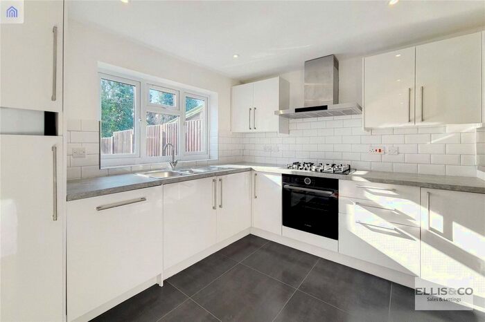 4 Bedroom Terraced House To Rent In Tokyngton Avenue, Wembley HA9