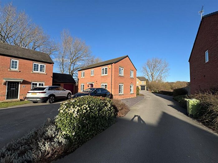 4 Bedroom Detached House To Rent In Blenheim Way, Castleford, WF10