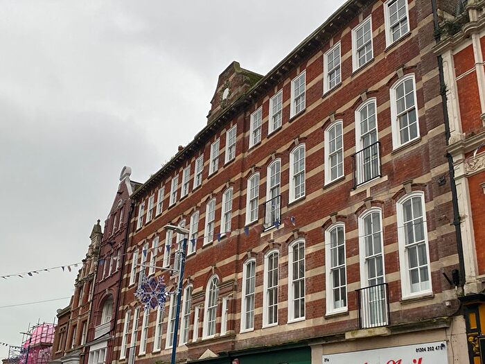 1 Bedroom Flat To Rent In New Street, Dover, CT17