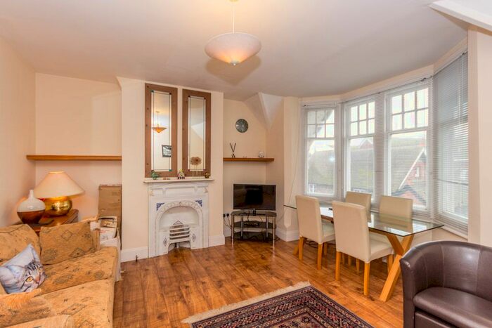 1 Bedroom Flat To Rent In High Street, Rottingdean, Brighton, BN2