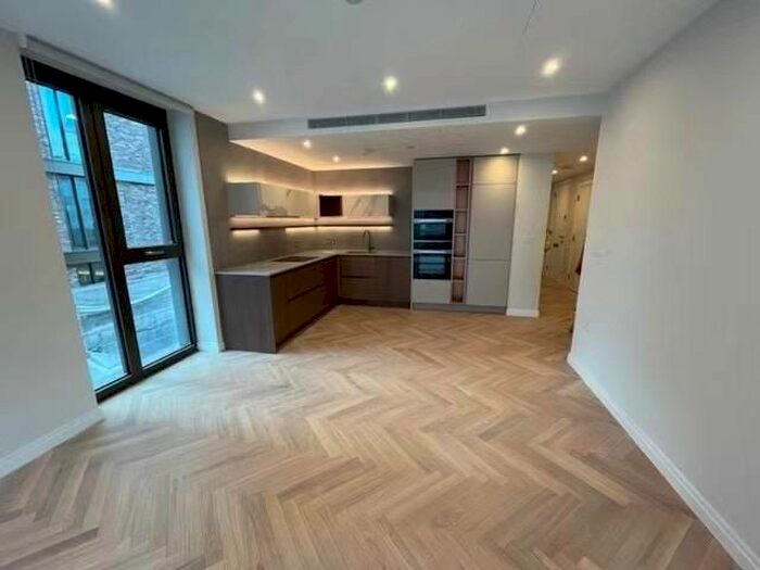 2 Bedroom Flat To Rent In Hampton House, London, SW6