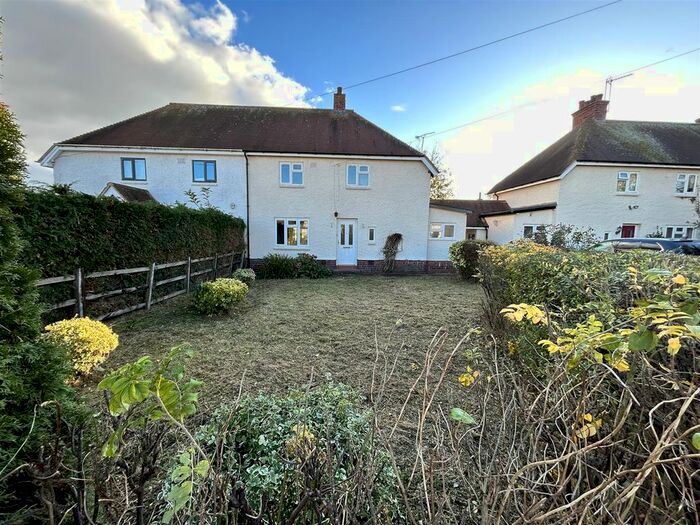 3 Bedroom Semi-Detached House For Sale In Poplar Close, Knightcote, Southam, CV47