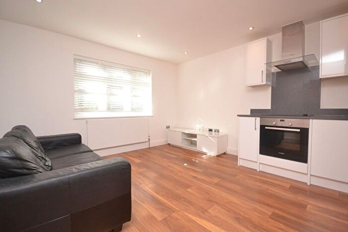 1 Bedroom Flat To Rent In Goldsmid Road, Reading, RG1
